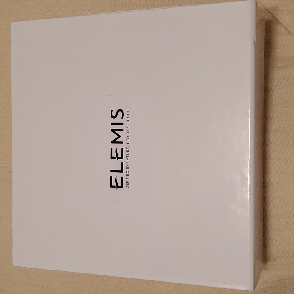ELEMIS Collagen Collection - Picture 2 of 7